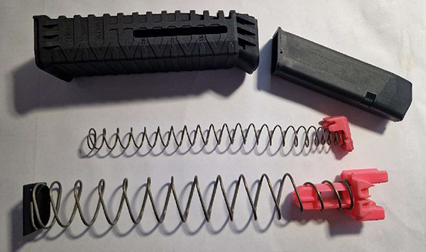 Schmeisser Magazinadapter, mit Glock-Magazingehäuse und zweigeteilter Magazinfeder