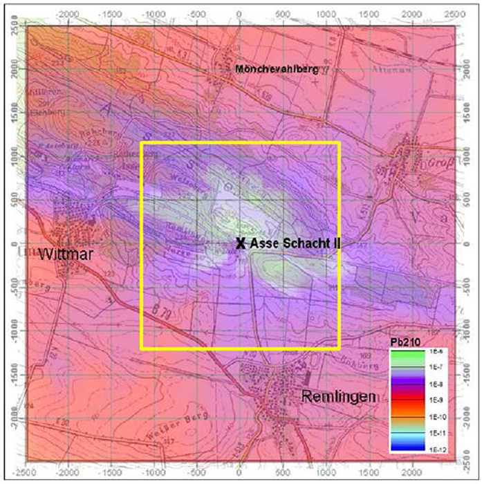 Flächenhafte Verteilung der Verdünnung der Aktivitätskonzentration von Pb-210 relativ zu der im Diffusor in der Umgebung der Schachtanlage Asse II (Kirchner 2011, modifiziert). Das gelbe Quadrat gibt die Größe des Kartenausschnittes in Abb. 5.6 an.